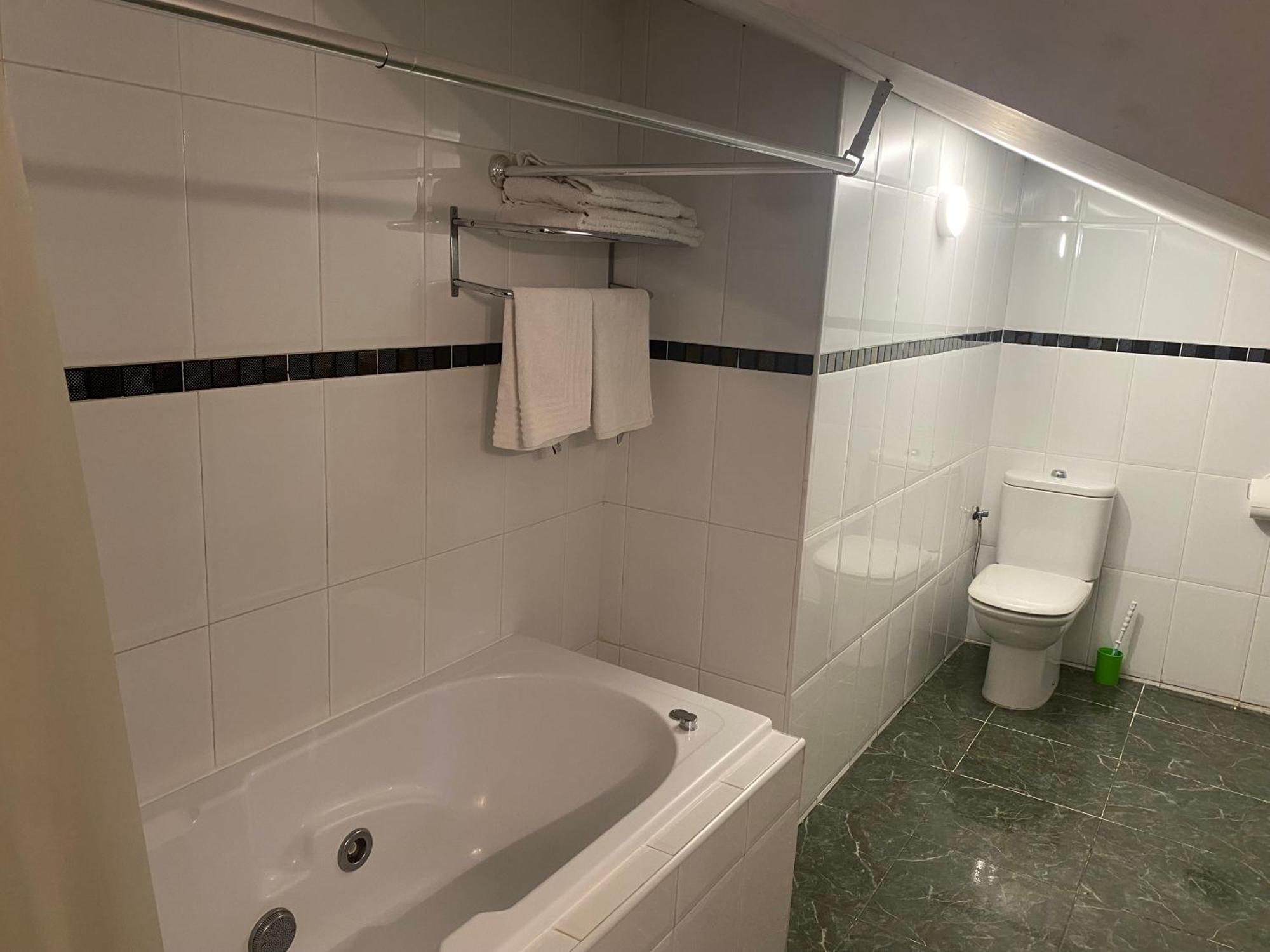 Hotel Rural Camino Medulas Понферрада Экстерьер фото