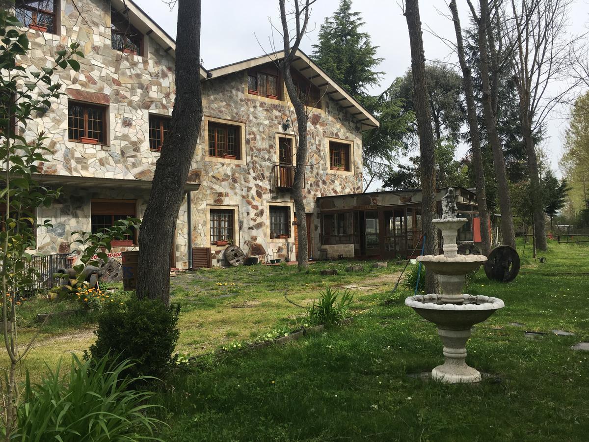 Hotel Rural Camino Medulas Понферрада Экстерьер фото